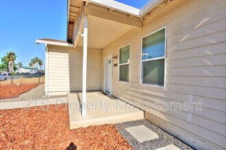2500 51st Ave in Sacramento, CA - Building Photo - Building Photo