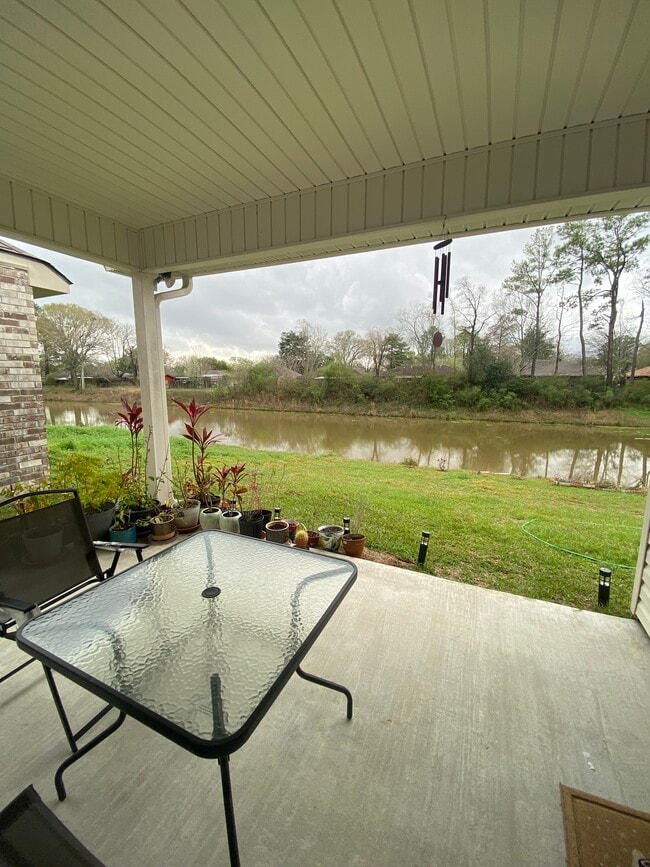 property at 16052 Summer Gdns Ave