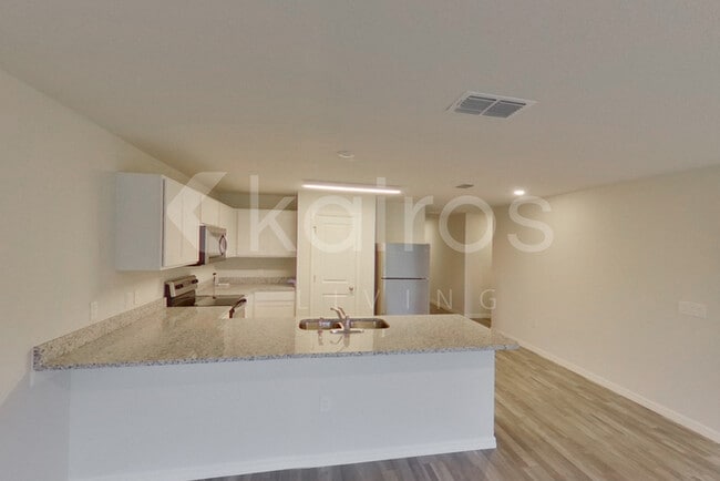 8035 100th Ave in Vero Beach, FL - Building Photo - Building Photo