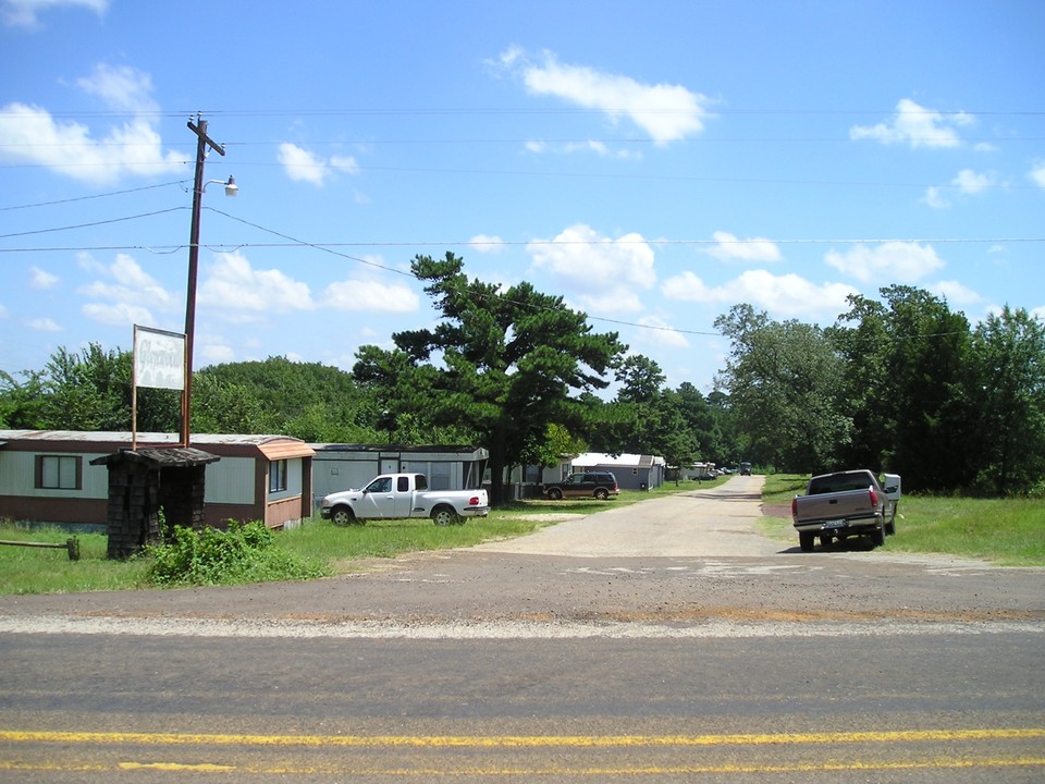 7199 FM 726 in Gilmer, TX - Building Photo