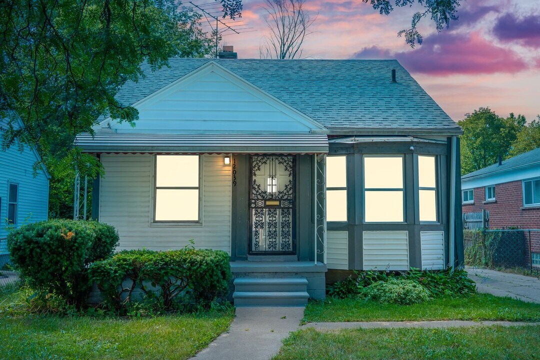 12039 Lauder St in Detroit, MI - Building Photo