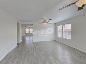 3894 W Oak Springs Terrace in Tucson, AZ - Building Photo - Building Photo