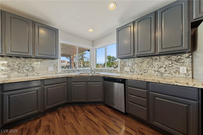 property at 144 E Robindale Rd