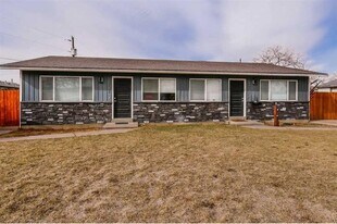 5137 Mesquite Dr, Unit 5137 in Pocatello, ID - Building Photo