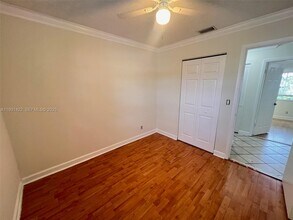 803 SW 79th Ave in North Lauderdale, FL - Building Photo - Building Photo