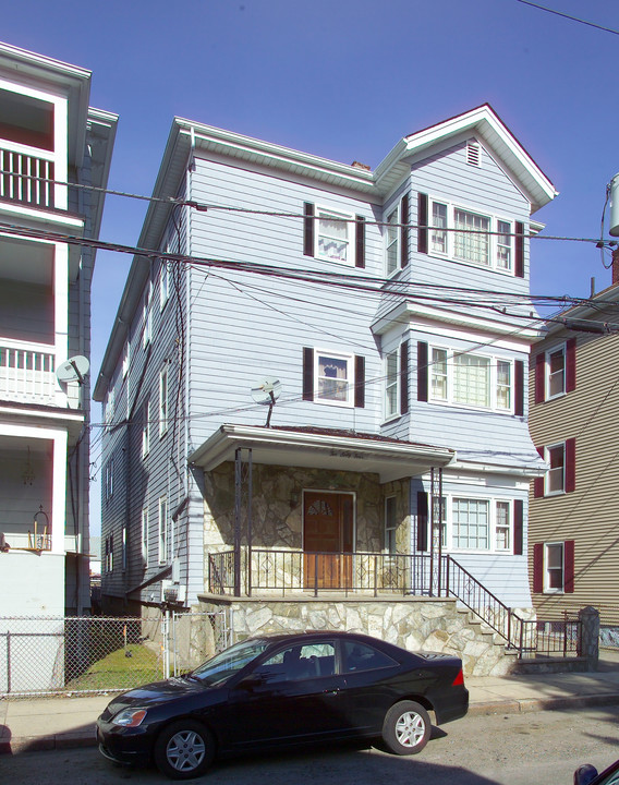 264 Hope St in Fall River, MA - Building Photo