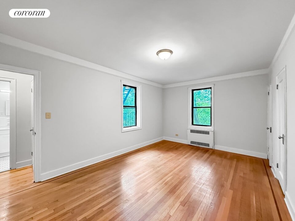 1685 E 5th St in Brooklyn, NY - Building Photo