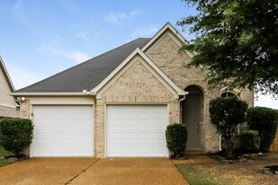 8280 Dexter Ridge Cove E in Memphis, TN - Building Photo