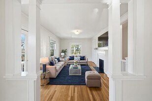 44 Irving St in Newton, MA - Building Photo