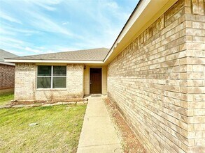 7533 Vanessa Dr in Fort Worth, TX - Building Photo - Building Photo
