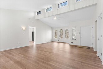 608 Ann Ct in Woodstock, GA - Building Photo - Building Photo