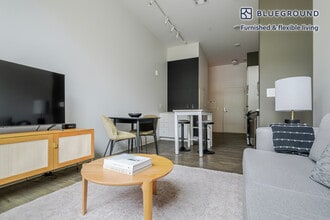 5 Glassworks Ave in Cambridge, MA - Building Photo - Building Photo