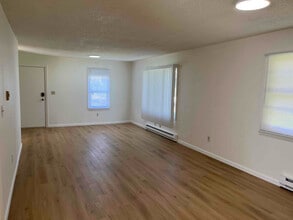 338 Willow St in Bremerton, WA - Building Photo - Building Photo