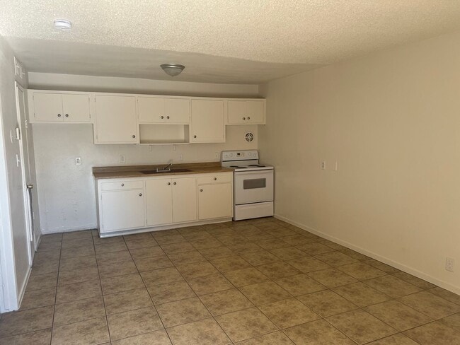 property at 3720 Royal Crest St