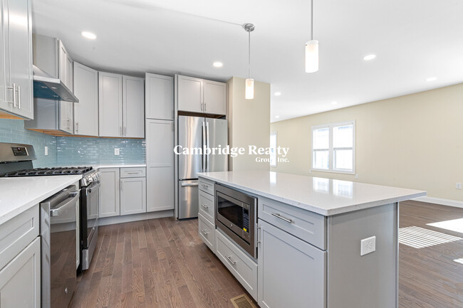 232 Fulton St, Unit A