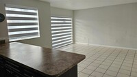 6201 SW 131st Ct in Miami, FL - Foto de edificio - Building Photo