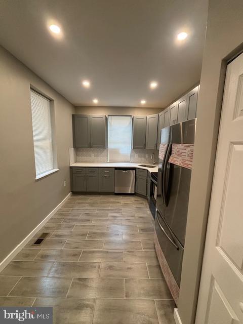 1543 Page St in Philadelphia, PA - Building Photo