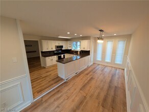 8645 Courtland Dr in Strongsville, OH - Building Photo - Building Photo