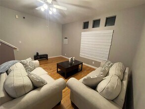 7650 Springhill St in Houston, TX - Building Photo - Building Photo