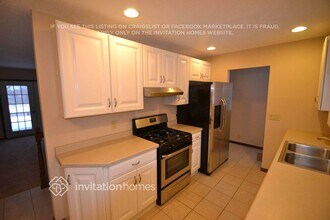 13222 Ferris Ave in Apple Valley, MN - Building Photo - Building Photo