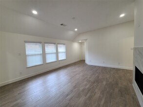 2431 Morgan Ridge Ln in Spring, TX - Foto de edificio - Building Photo