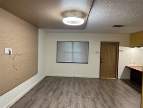 1411 SW 24th Ct in Fort Lauderdale, FL - Building Photo - Building Photo