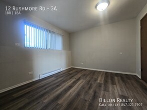 12 Rushmore Rd-Unit -3A in Fox Lake, IL - Building Photo - Building Photo