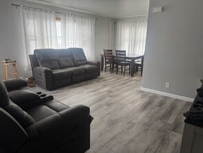 1605 Prospect Ave in La Salle, IL - Building Photo - Building Photo