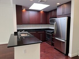 629 Hammond St, Unit WPH4 in Chestnut Hill, MA - Building Photo
