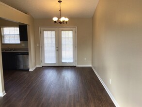 556 Grouse Ct in Elsmere, KY - Building Photo - Building Photo