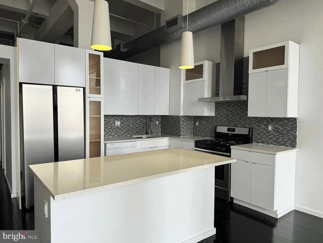 726 Market St, Unit 602 in Philadelphia, PA - Building Photo - Building Photo