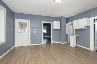 7202 Alice Ave in Cleveland, OH - Building Photo - Building Photo