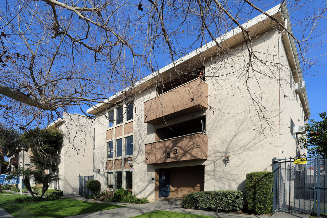 American City Apartments in Santa Ana, CA - Building Photo