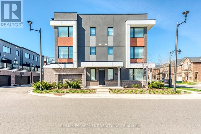 property at 155 Grovewood Common