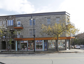 4550-4562 Sainte-Catherine E in Montréal, QC - Building Photo - Building Photo