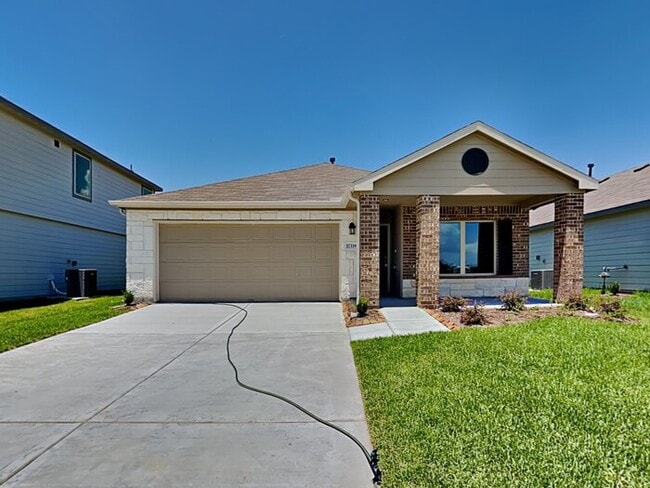 17339 Ridge Dr