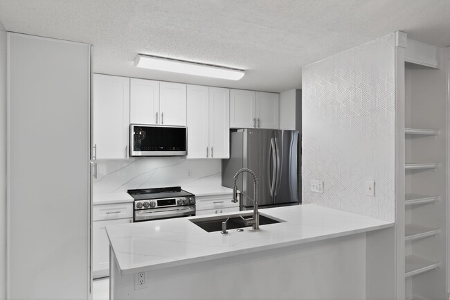 1126 Creatwood Pl in Smyrna, GA - Building Photo - Building Photo