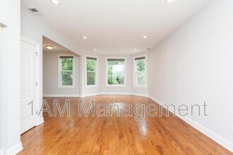 3242 N Ridgeway Ave in Chicago, IL - Building Photo - Building Photo