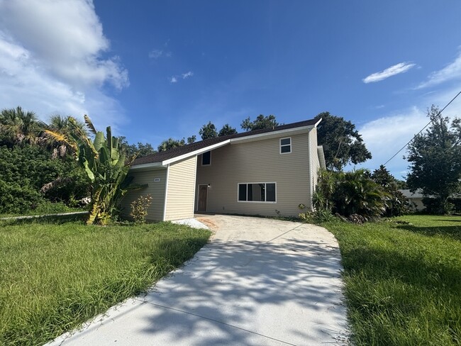 property at 3949 Lothair Ave