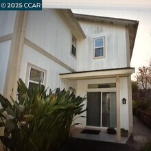 1355 Springbrook Rd in Walnut Creek, CA - Building Photo - Building Photo