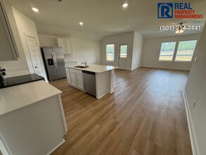 110 E Fredonia Ct in Mayflower, AR - Building Photo - Building Photo