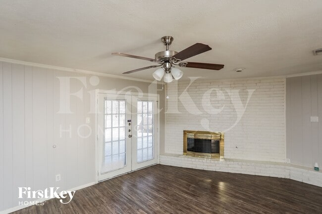 417 Lakeside Dr in Irving, TX - Building Photo - Building Photo