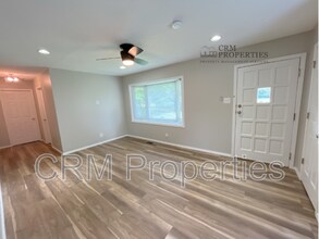 521 Arthur Dr in Indianapolis, IN - Building Photo - Building Photo