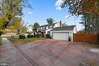 335 Connecticut Ave in Cherry Hill Township, NJ - Building Photo - Building Photo