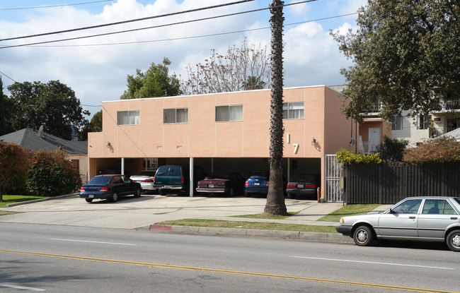 717 S Verdugo Rd in Glendale, CA - Building Photo - Building Photo