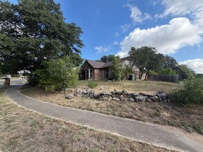 16006 Eagleway St in San Antonio, TX - Foto de edificio - Building Photo
