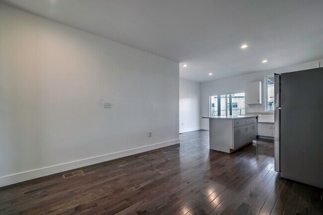 614 Edmond St in Pittsburgh, PA - Building Photo - Building Photo