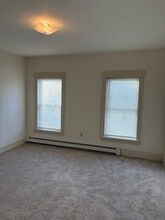 369 Dubuque St, Unit 2 in Manchester, NH - Building Photo - Building Photo