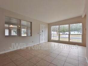 2233 Monteau Dr in Jacksonville, FL - Building Photo - Building Photo