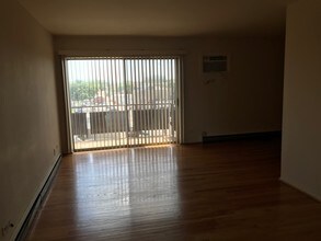 336 Lathrop Ave in Forest Park, IL - Building Photo - Building Photo